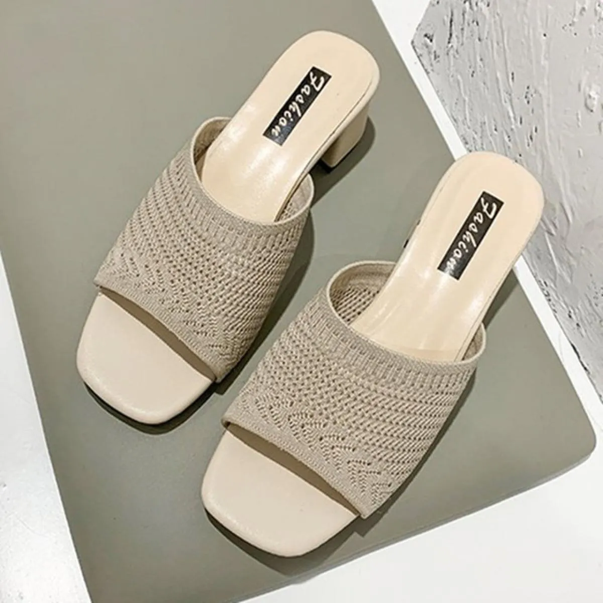 Sandali estivi nuovi da donna Scarpe casual traspiranti in rete Sandali firmati di marca e pantofole Sandali leggeri e comodi