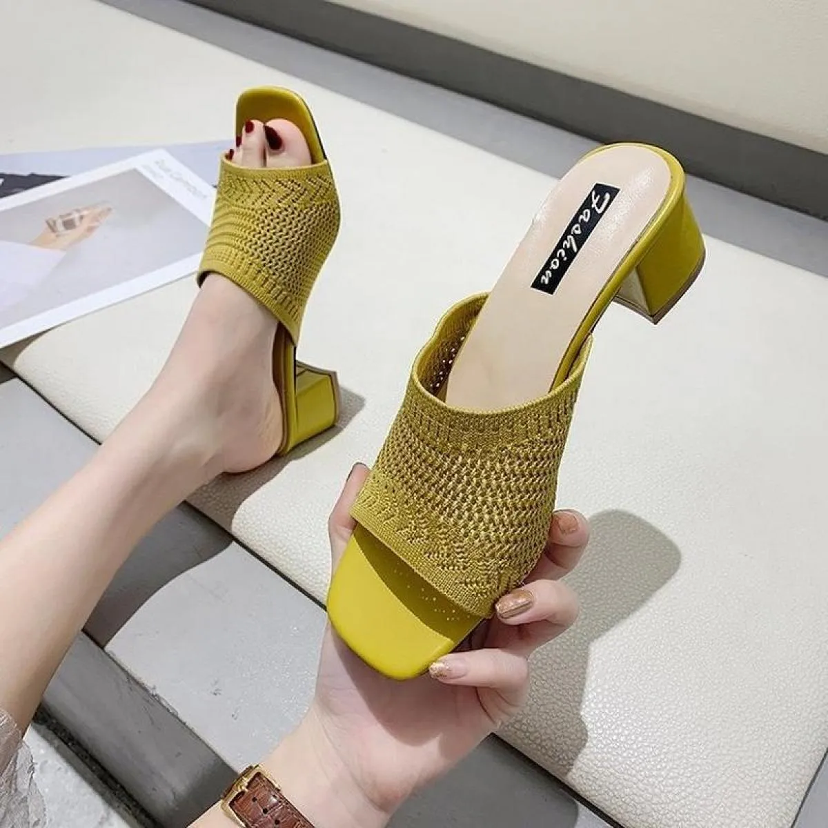 Sandali estivi nuovi da donna Scarpe casual traspiranti in rete Sandali firmati di marca e pantofole Sandali leggeri e comodi