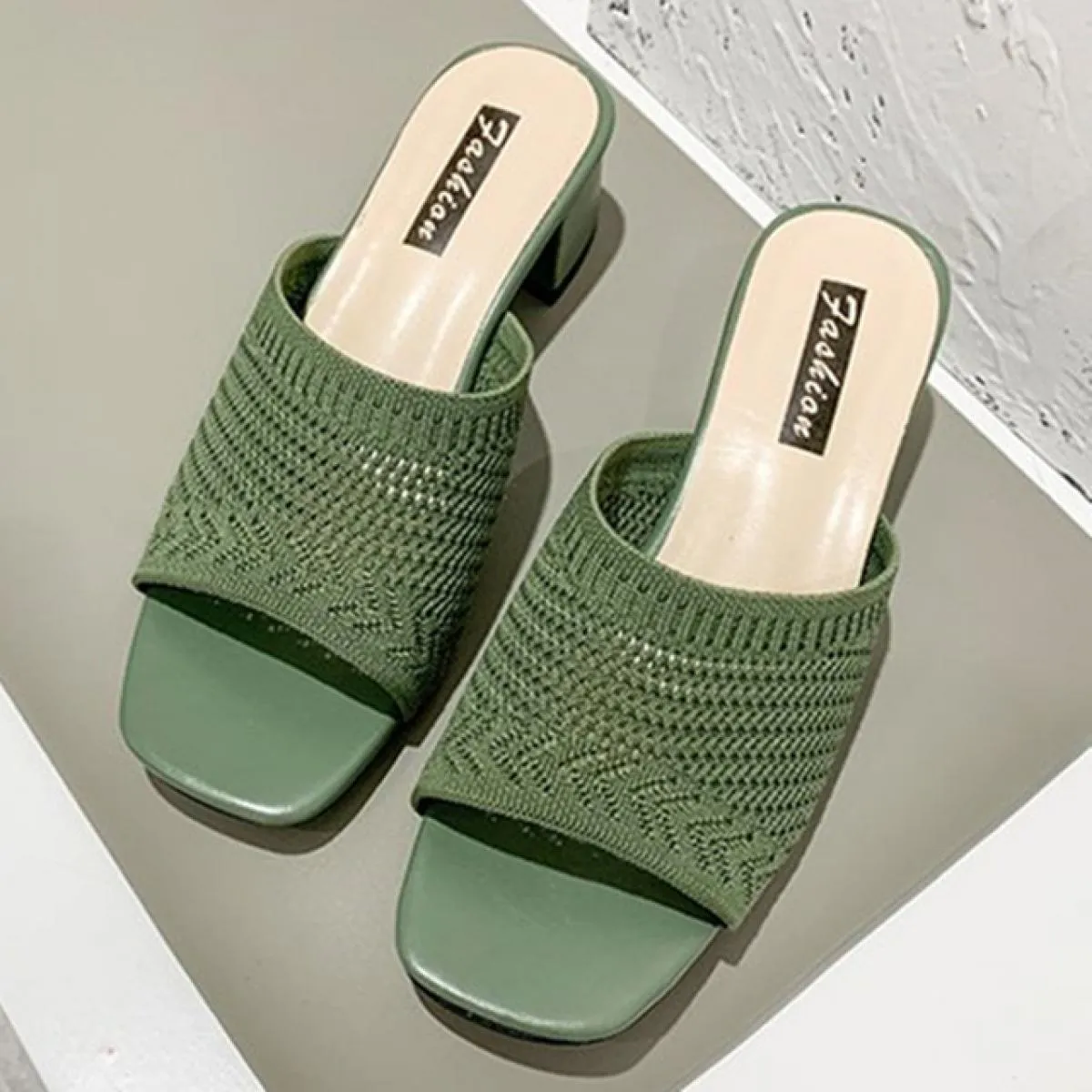 Sandali estivi nuovi da donna Scarpe casual traspiranti in rete Sandali firmati di marca e pantofole Sandali leggeri e comodi